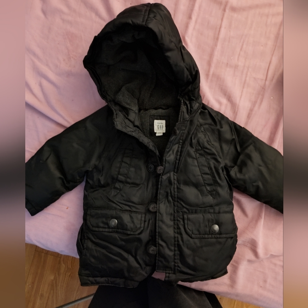 Black baby gap down jacket